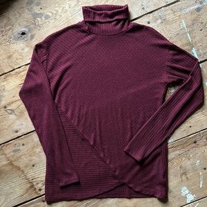 Vera Wang Turtle Neck